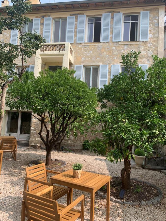 방스 Le Jardin D'Elma B&B 외부 사진
